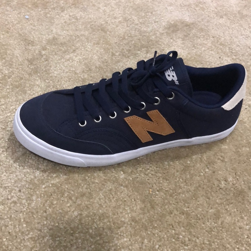 9.5/10/11 New Balance og low top